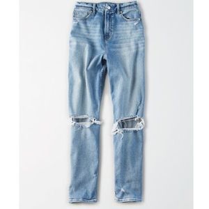 Curvy Stretch Mom Jeans - American Eagle